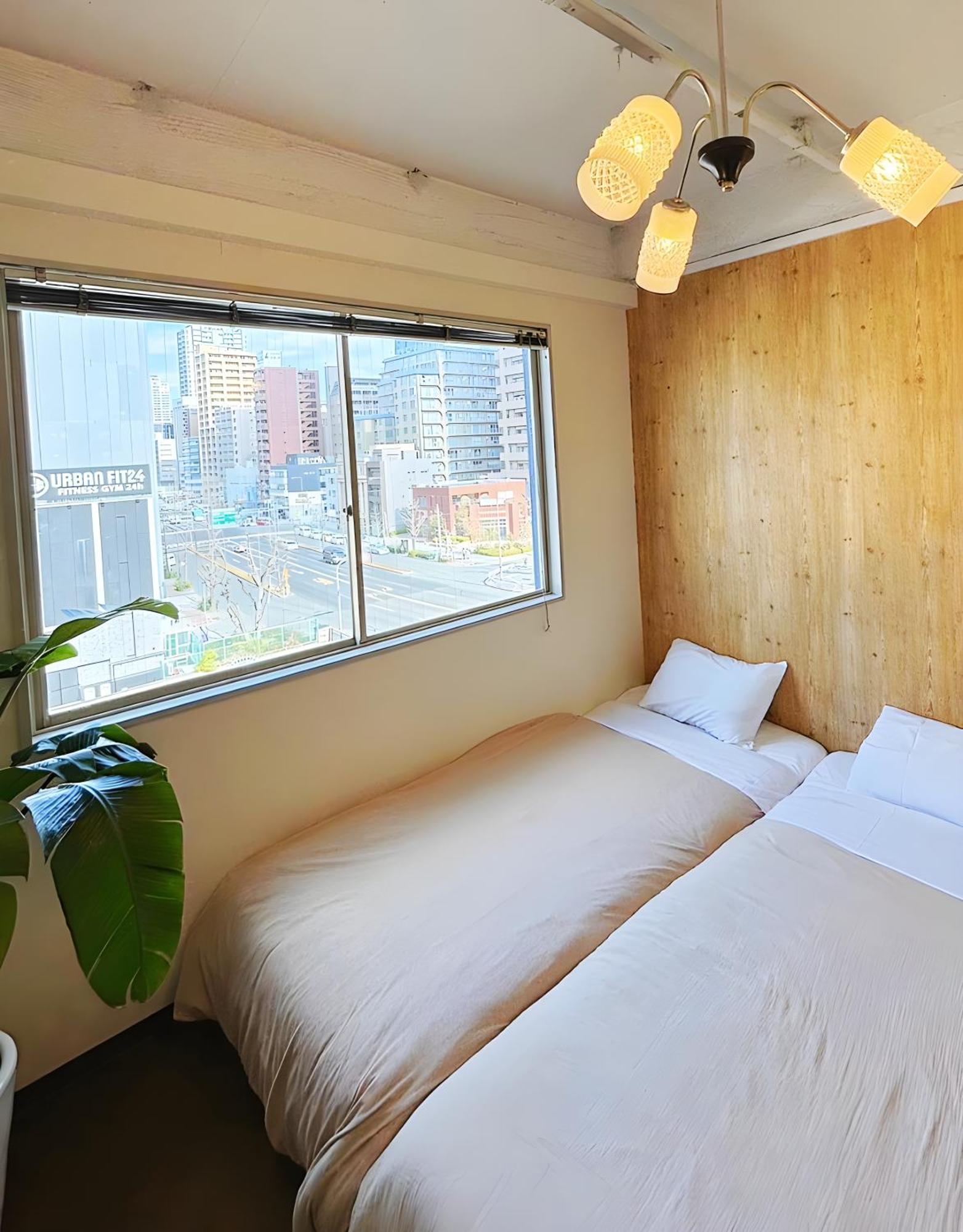 Hostel Chillax Осака Екстериор снимка