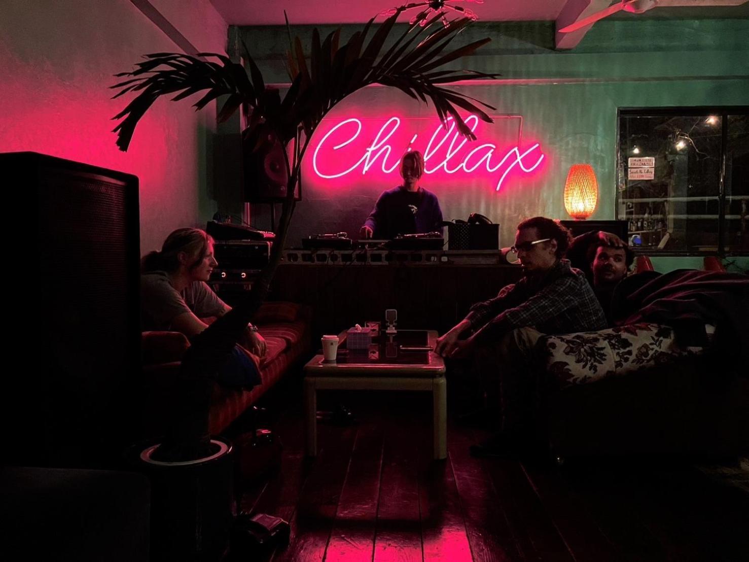 Hostel Chillax Осака Екстериор снимка